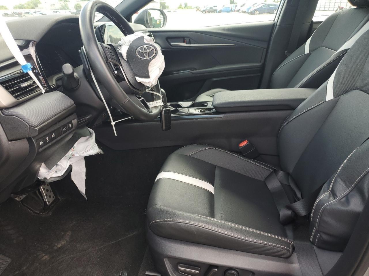 2025 TOYOTA CAMRY