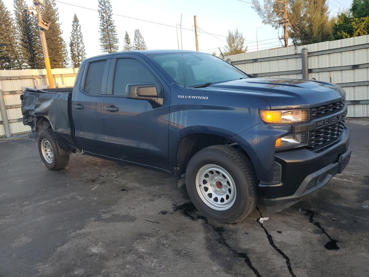 2021 CHEVROLET Silverado
