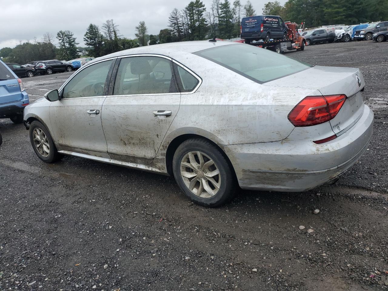 2016 VOLKSWAGEN Passat