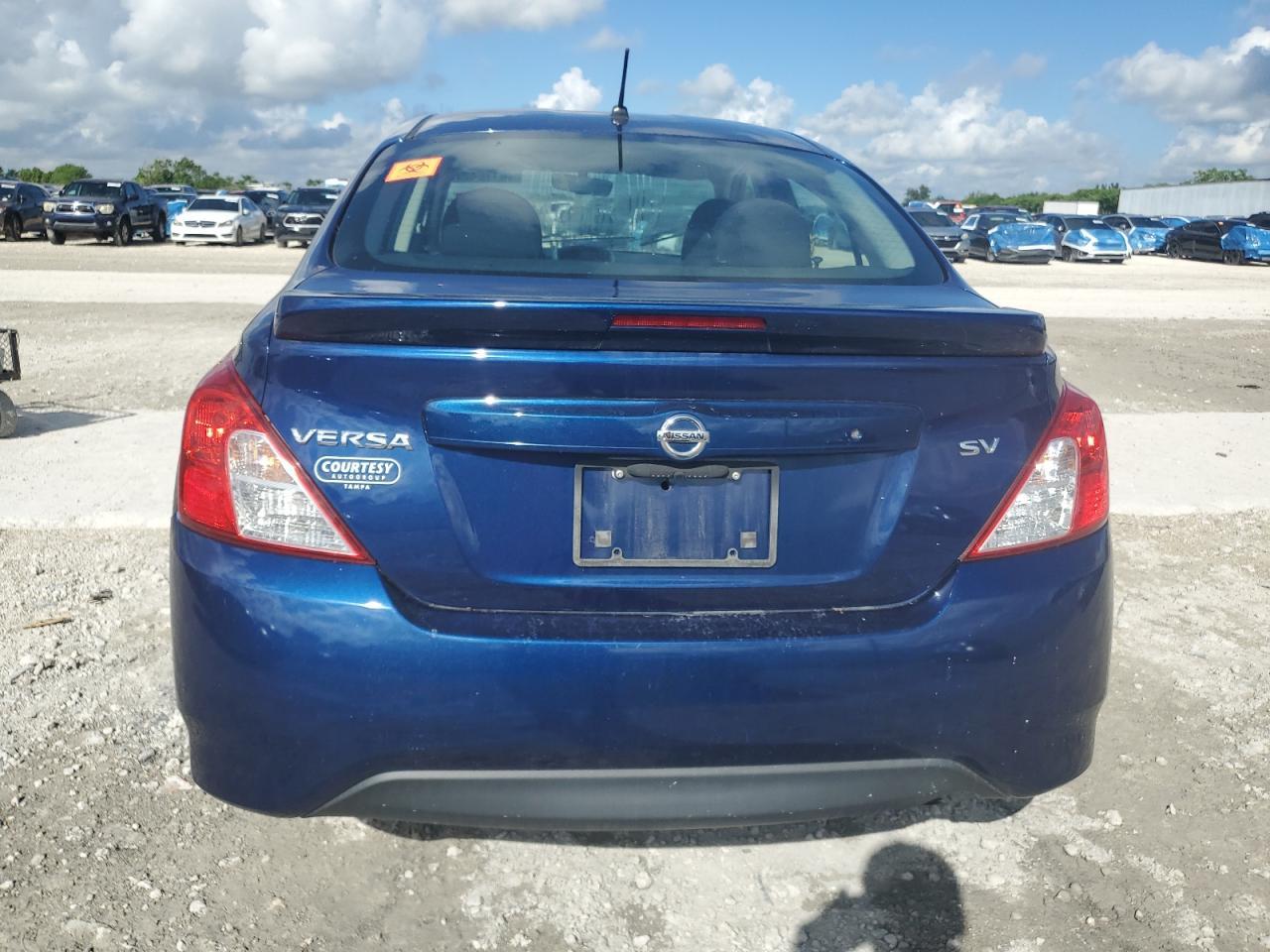 2018 NISSAN VERSA