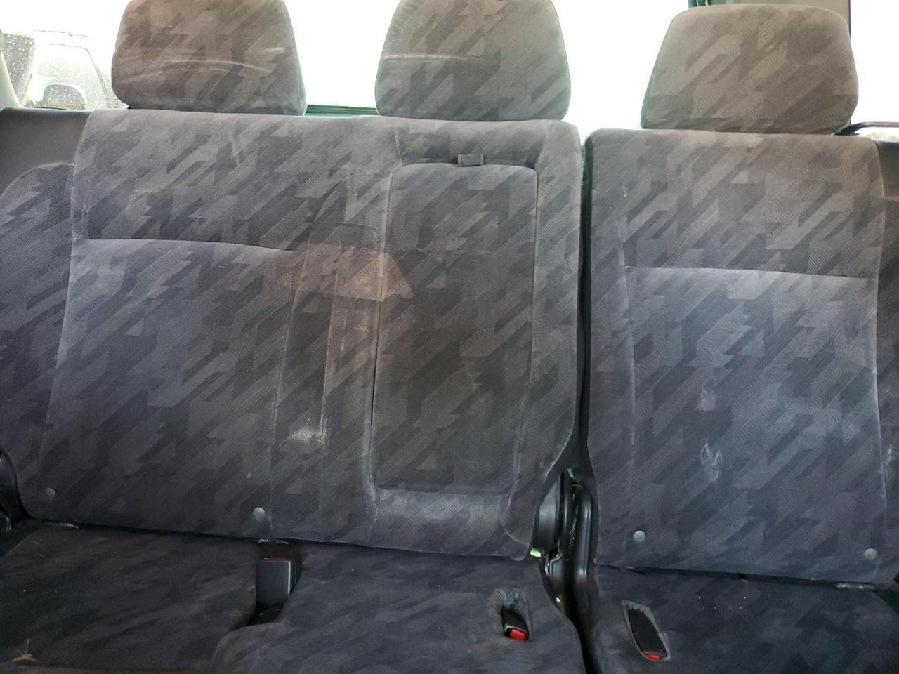 2004 HONDA CR-V