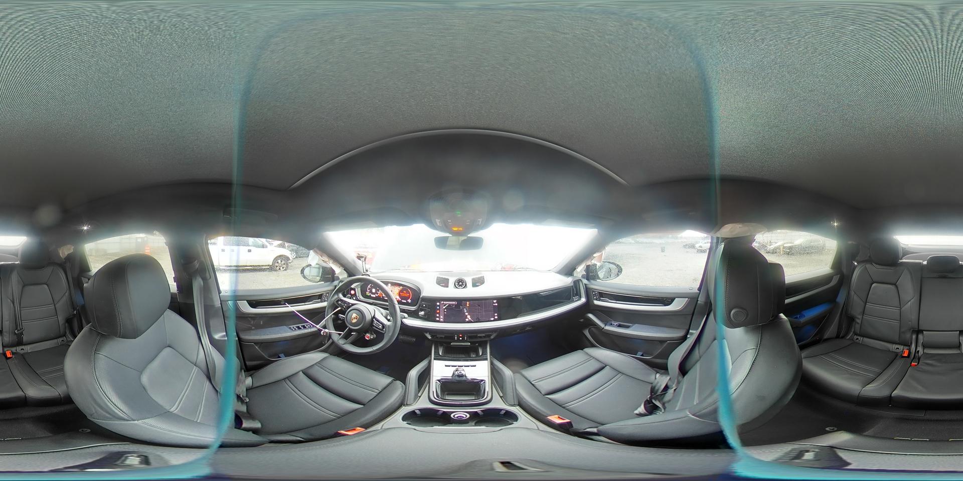 2025 PORSCHE CAYENNE
