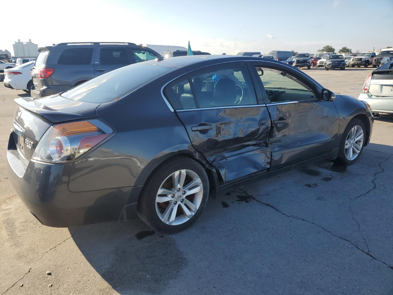 2012 NISSAN ALTIMA