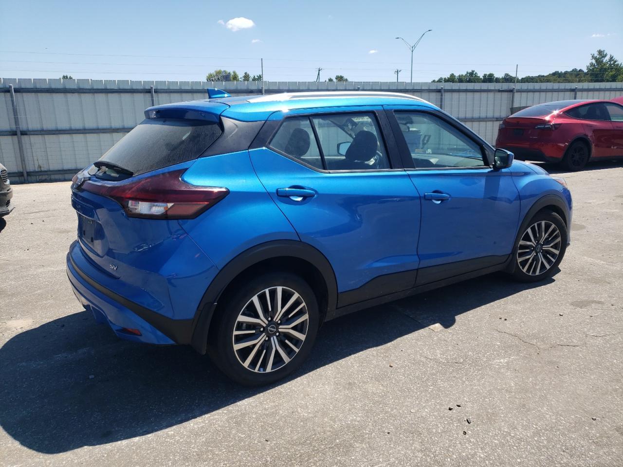 2022 NISSAN KICKS