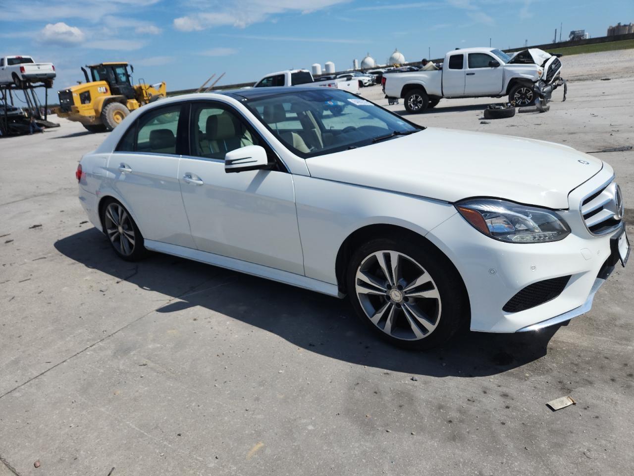 2016 MERCEDES-BENZ E-Class