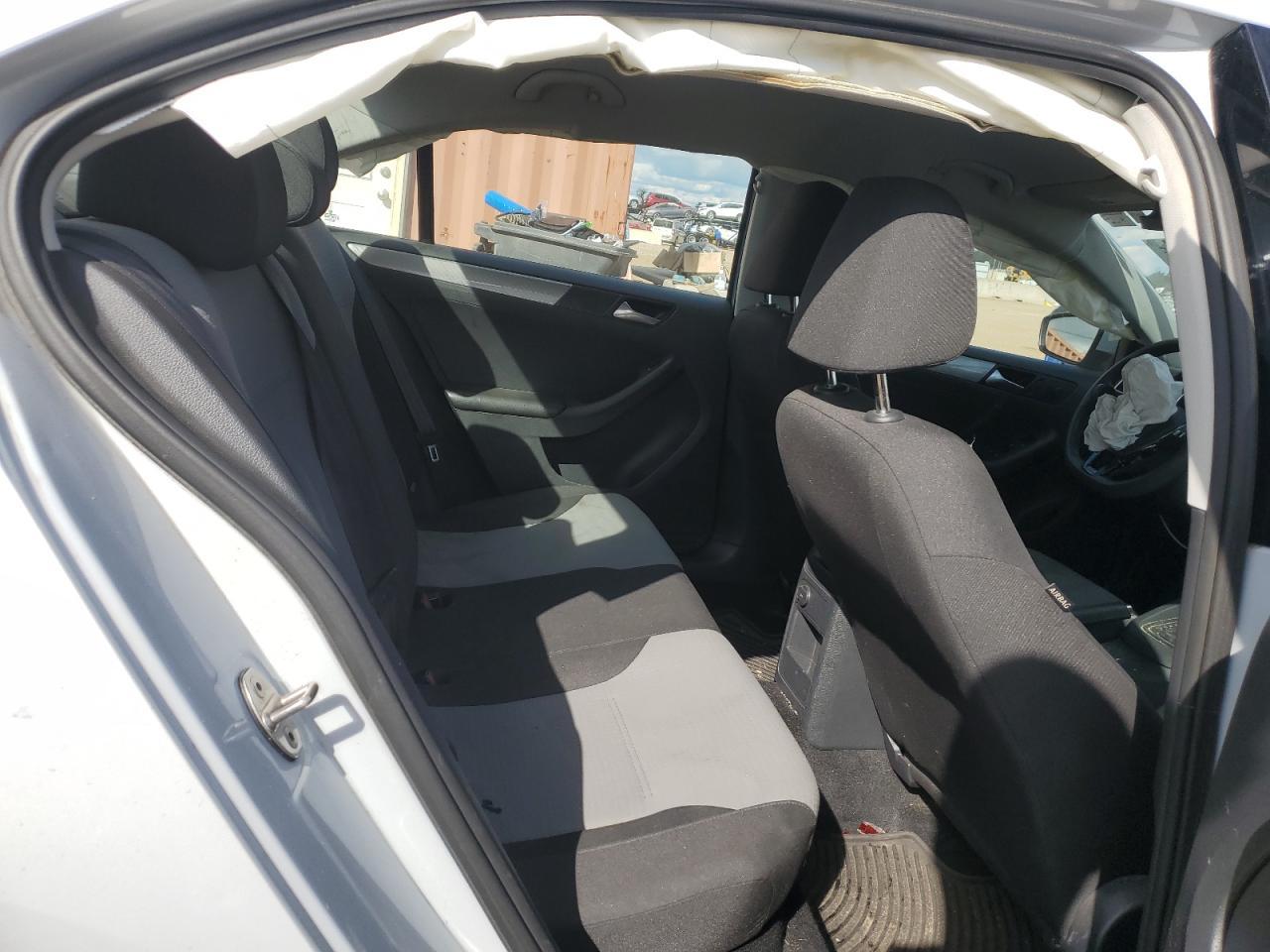 2017 VOLKSWAGEN JETTA