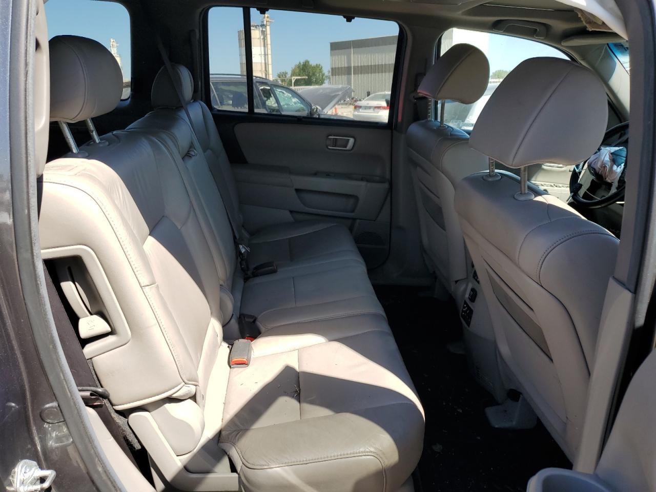 2011 HONDA PILOT