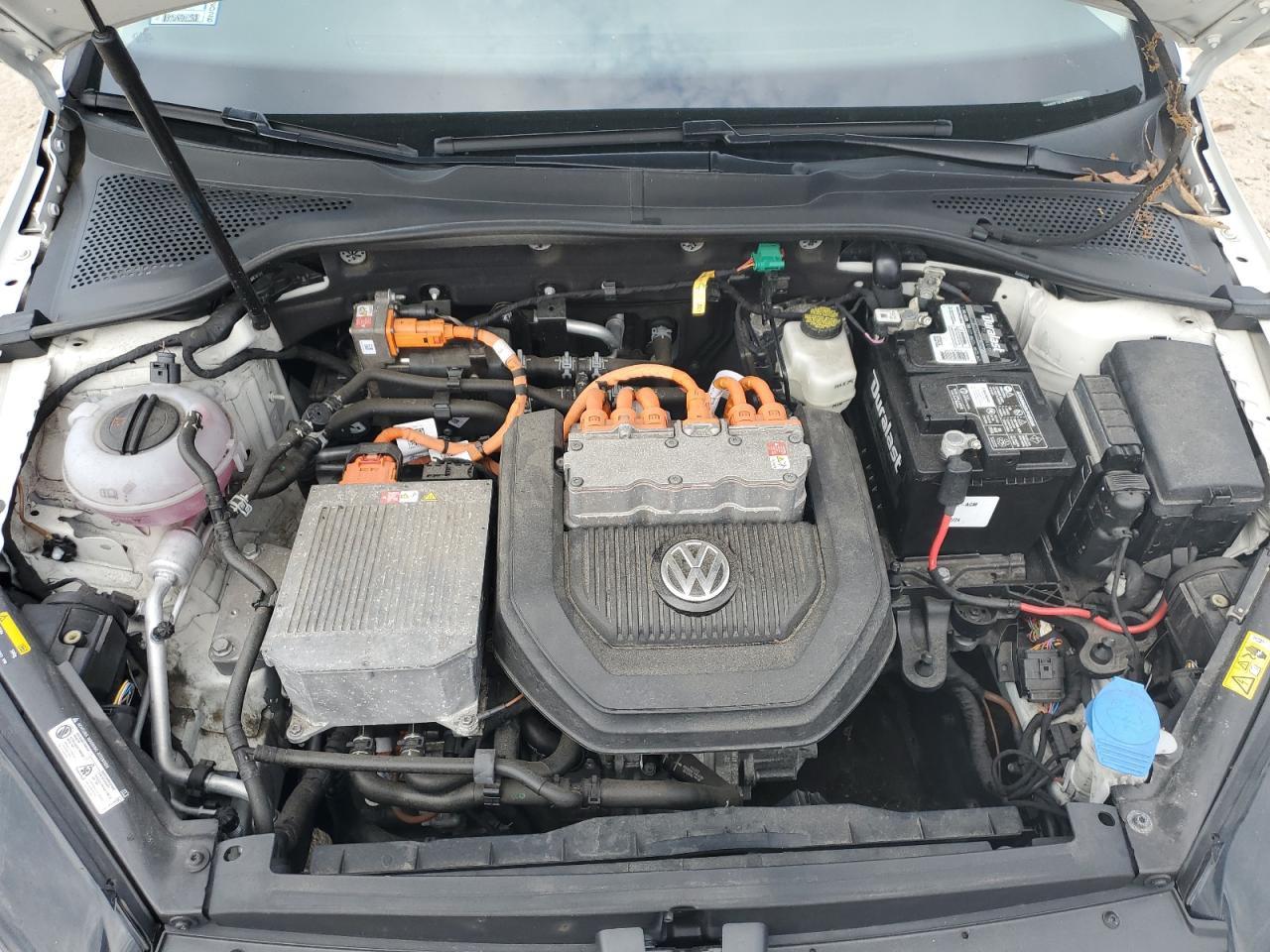 2016 VOLKSWAGEN e-Golf