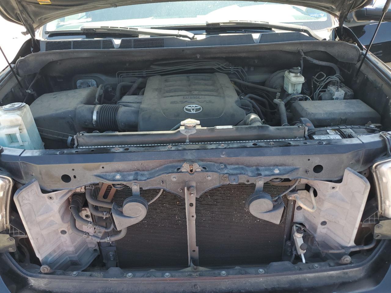 2011 TOYOTA TUNDRA