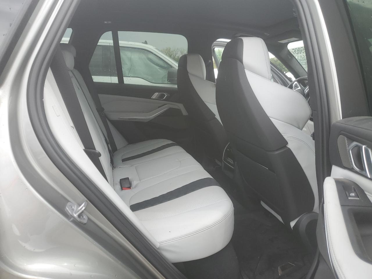 2023 BMW X5