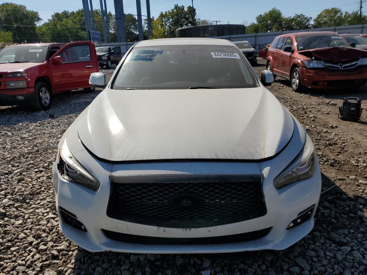 2015 INFINITI Q50
