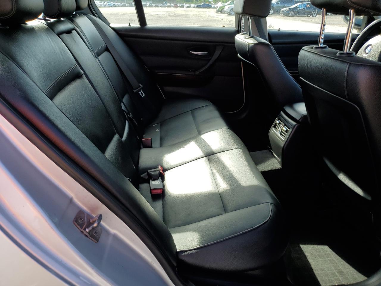 2011 BMW 3 SERIES