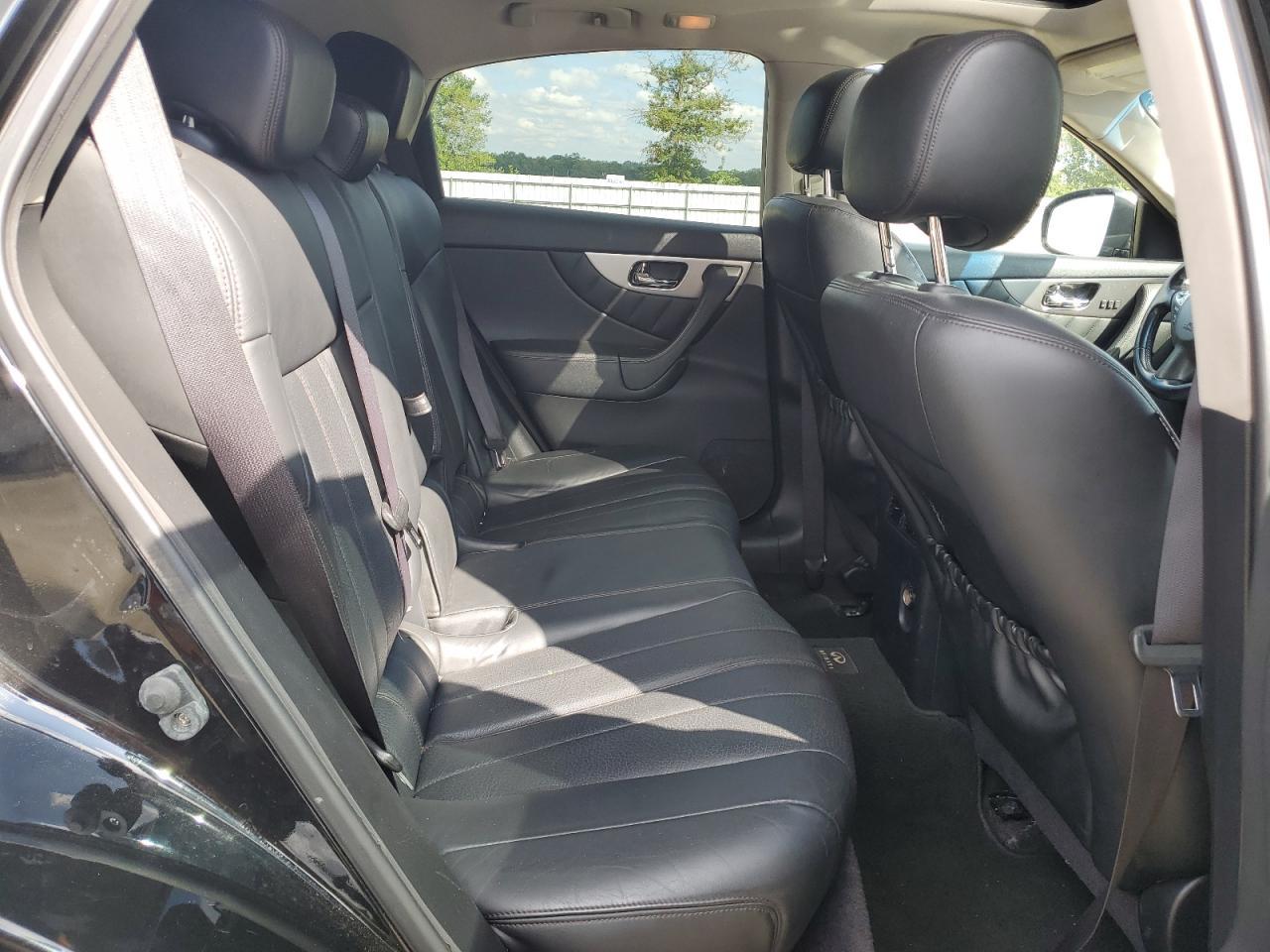 2013 INFINITI FX37