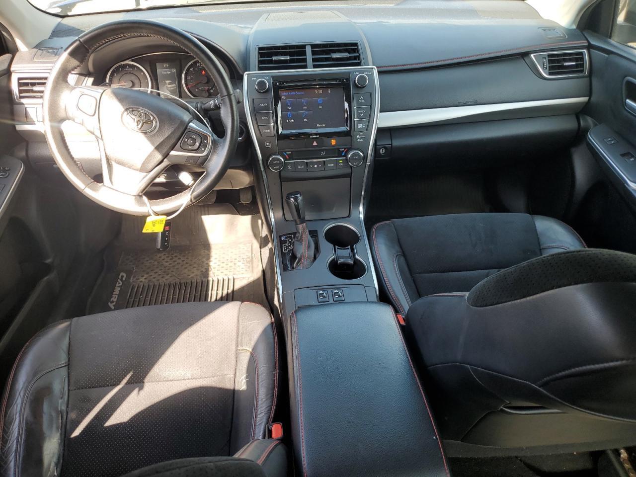 2016 TOYOTA CAMRY