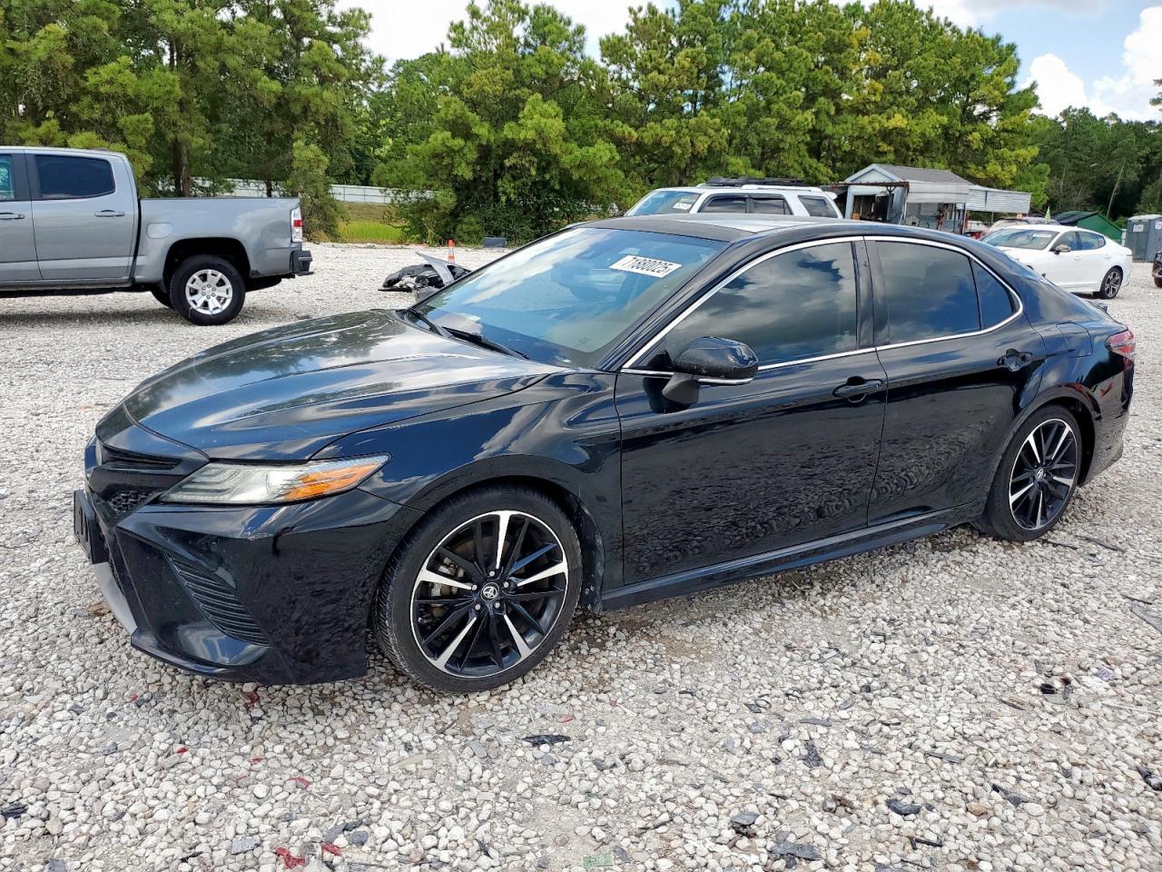 2018 TOYOTA CAMRY