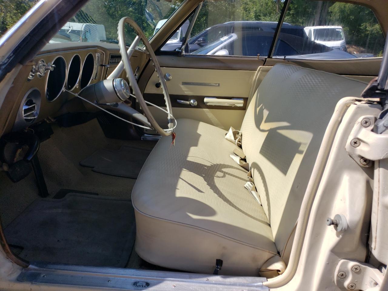 1965 CHEVROLET Corvair