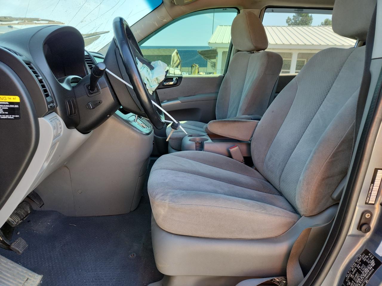 2008 HYUNDAI Entourage
