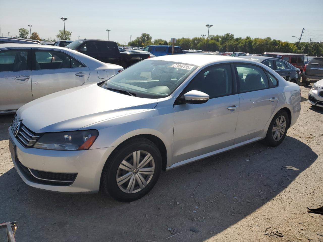2012 VOLKSWAGEN Passat