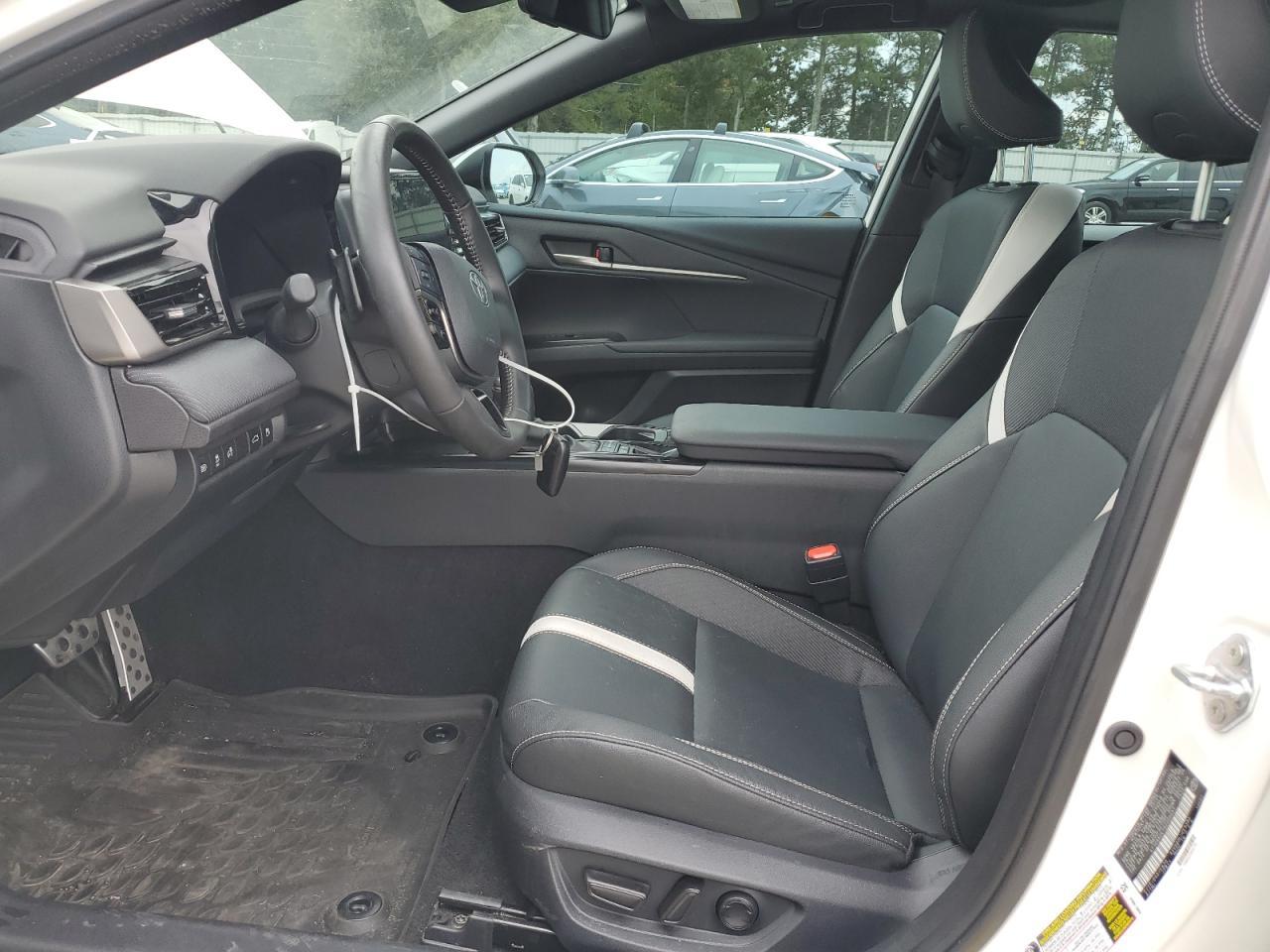 2025 TOYOTA CAMRY