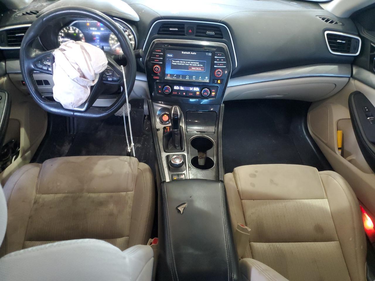 2016 NISSAN Maxima