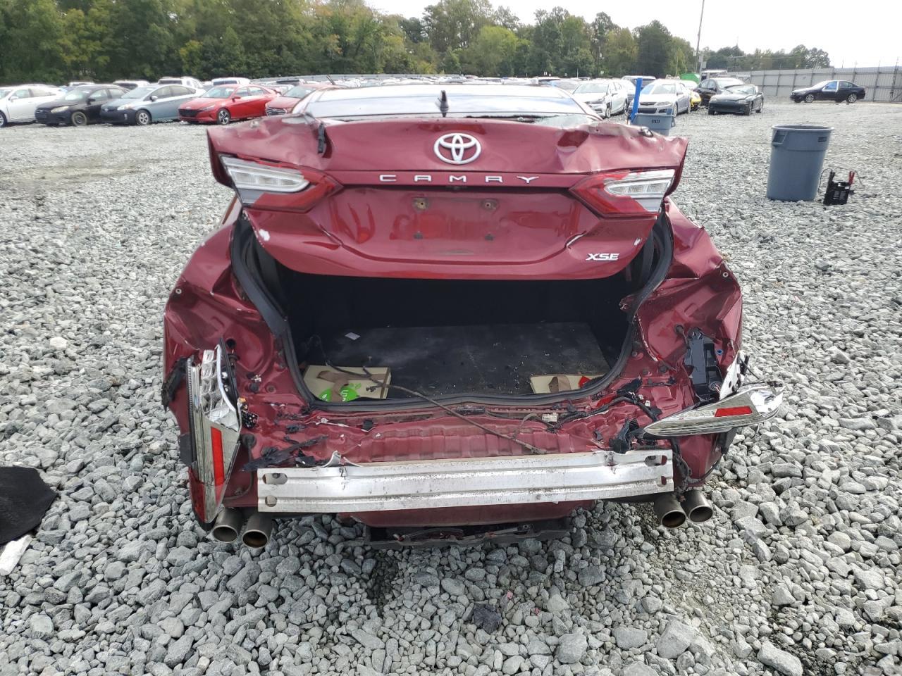 2018 TOYOTA CAMRY
