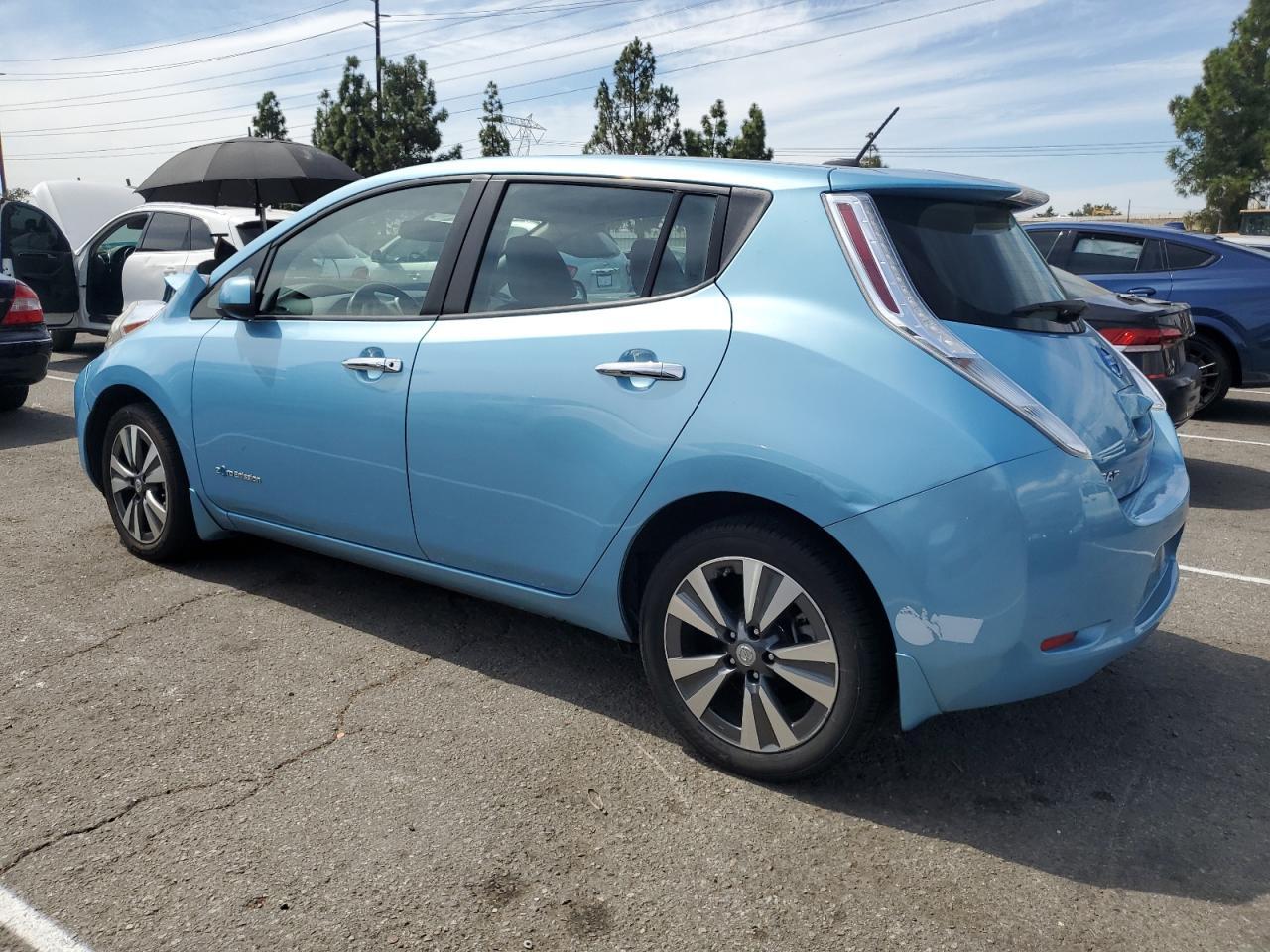 2015 NISSAN LEAF