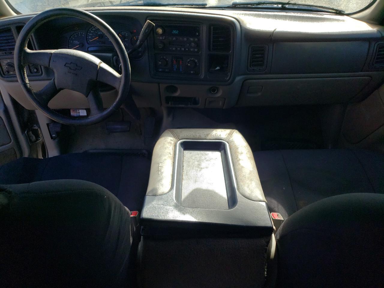2004 CHEVROLET Tahoe