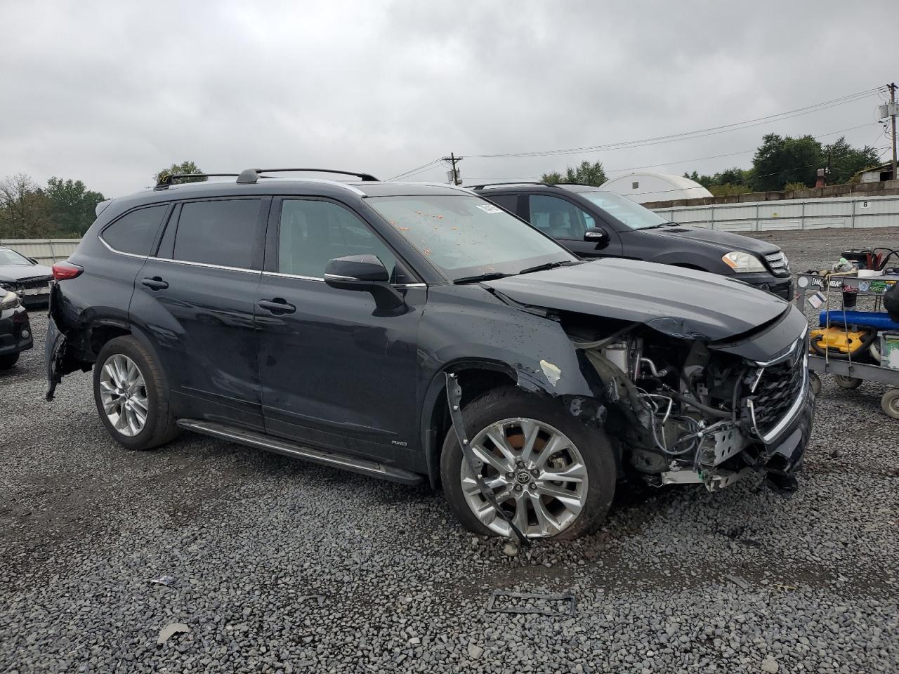 2022 TOYOTA HIGHLANDER