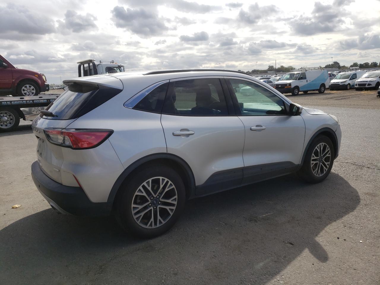 2020 FORD ESCAPE