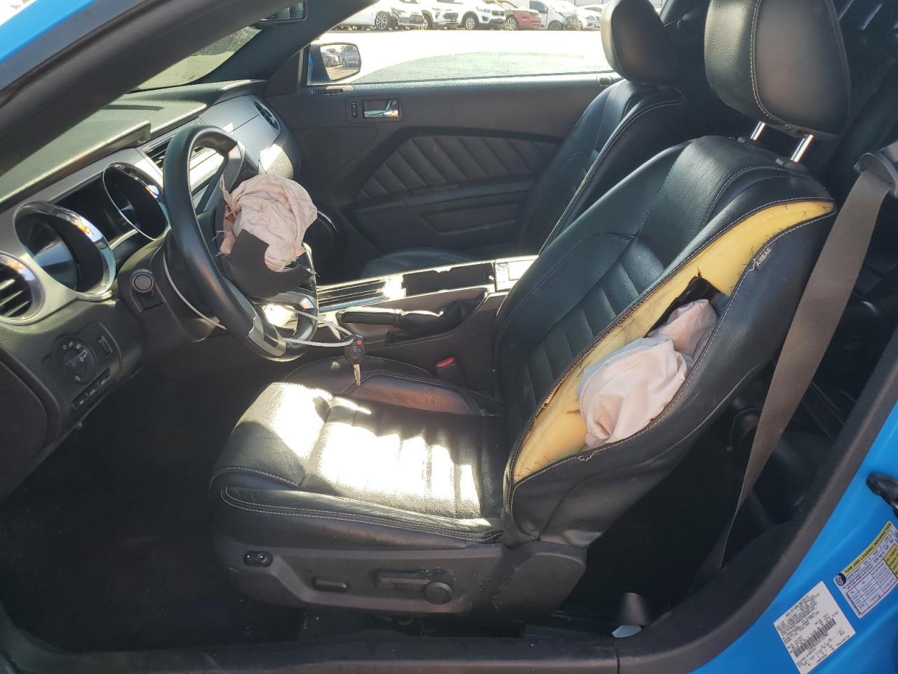 2010 FORD MUSTANG