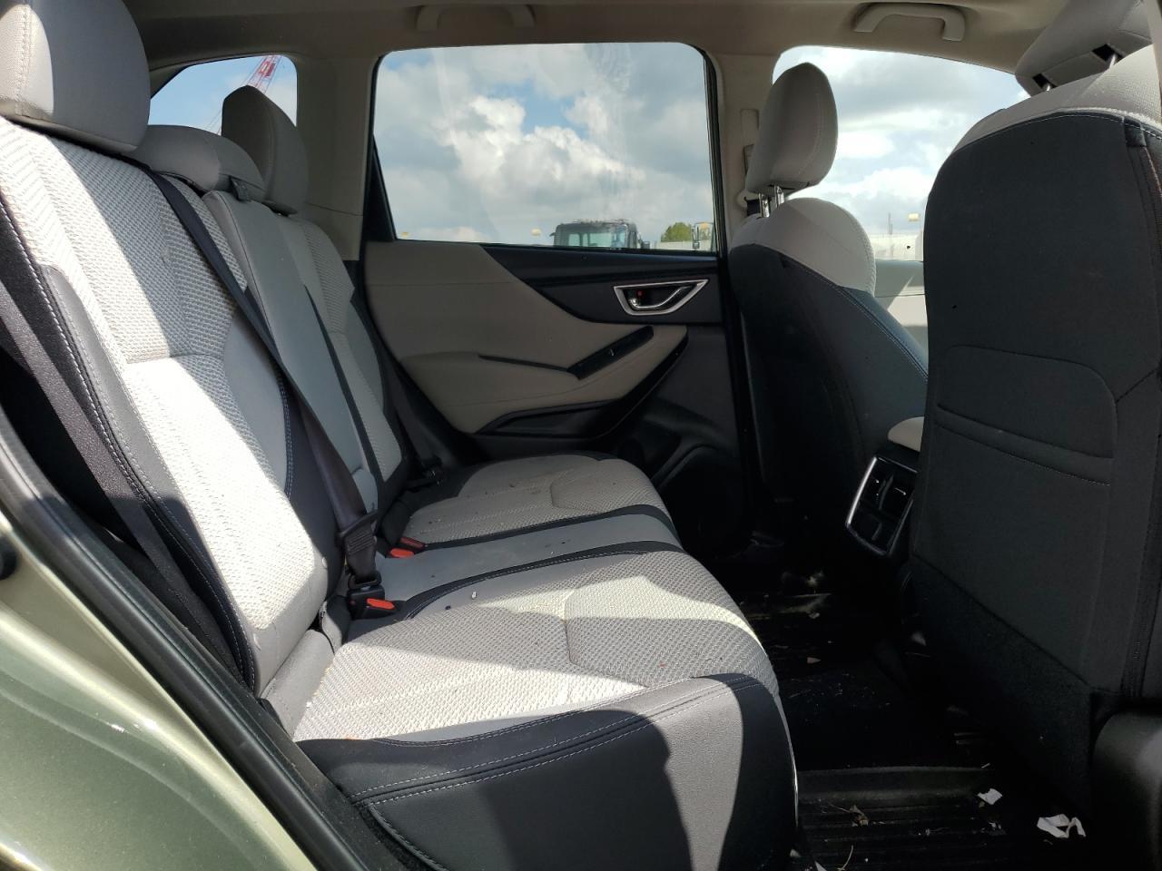 2019 SUBARU FORESTER