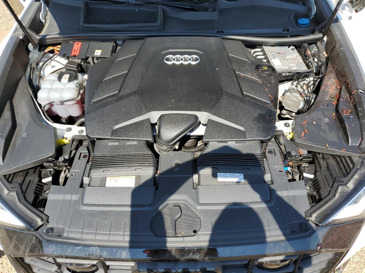 2022 AUDI Q8