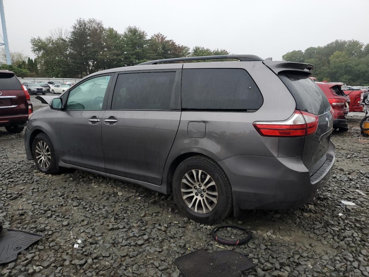 2019 TOYOTA SIENNA