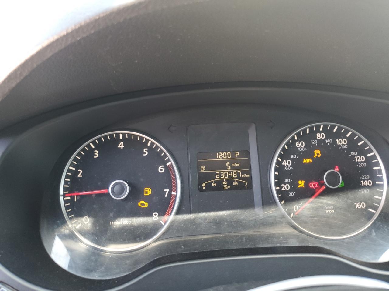 2013 VOLKSWAGEN JETTA