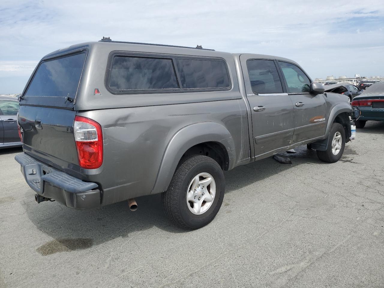 2004 TOYOTA TUNDRA