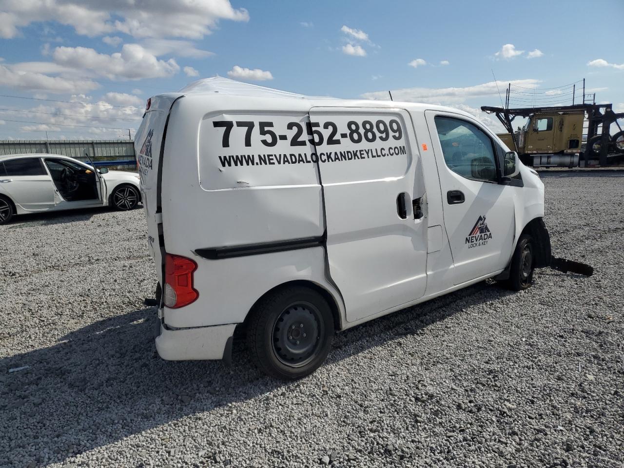 2017 NISSAN NV 200