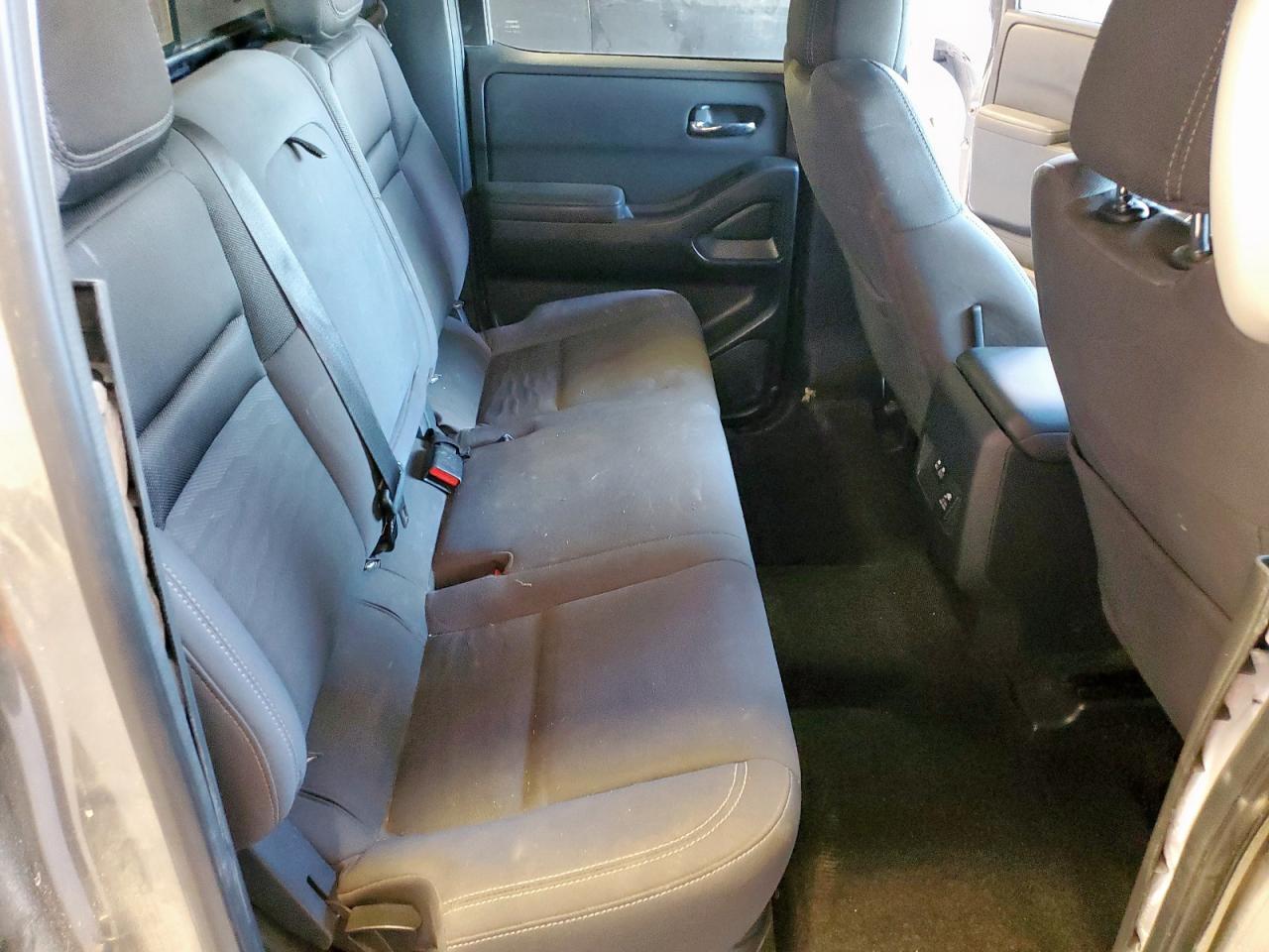 2022 NISSAN Frontier