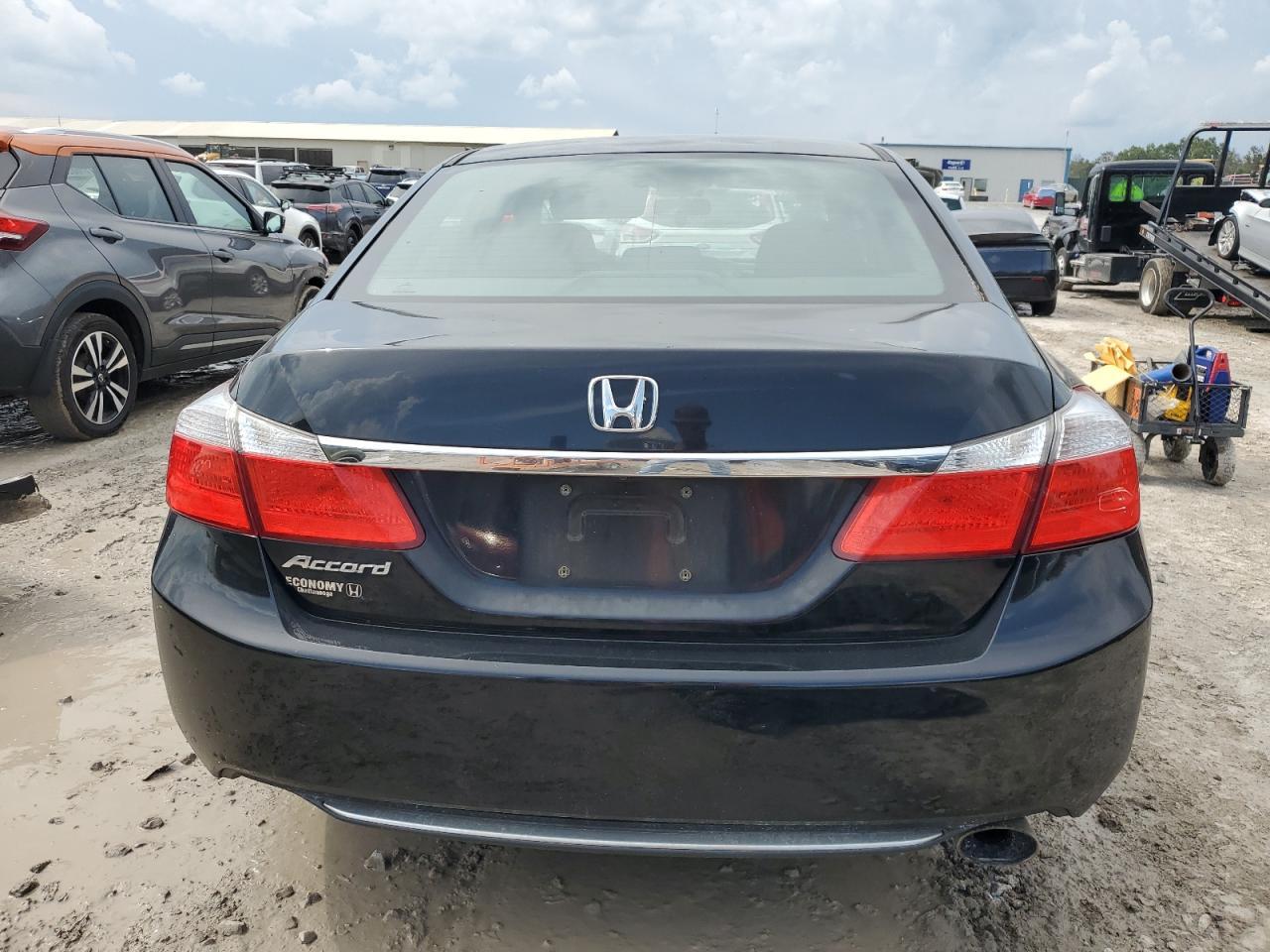 2015 HONDA ACCORD