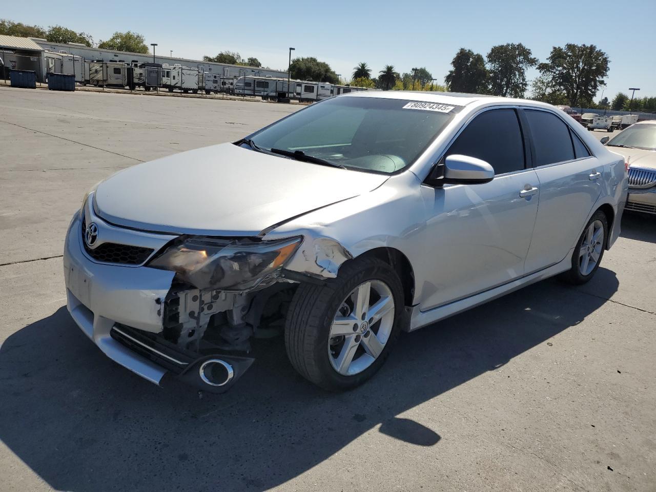 2014 TOYOTA CAMRY