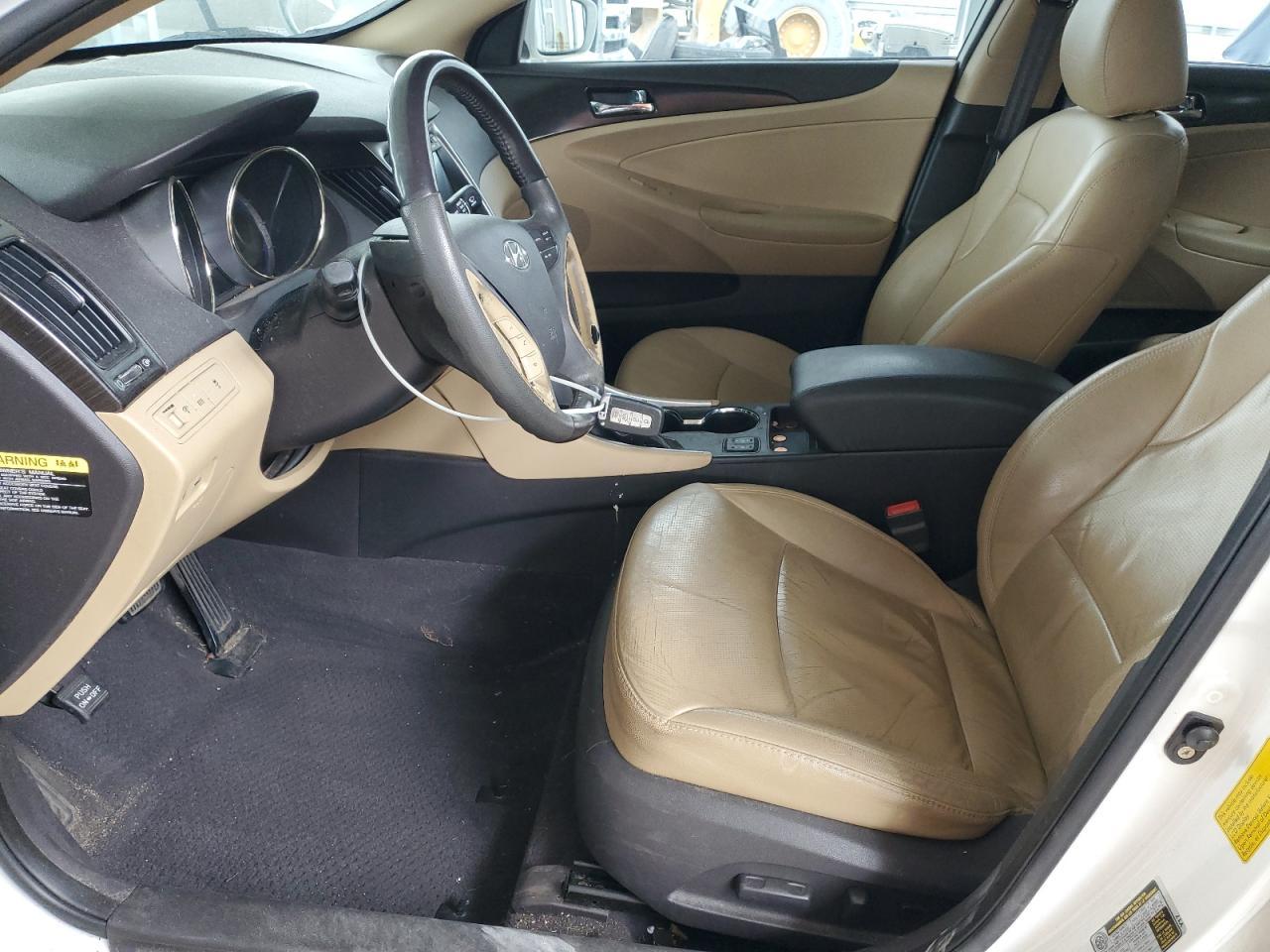 2011 HYUNDAI SONATA