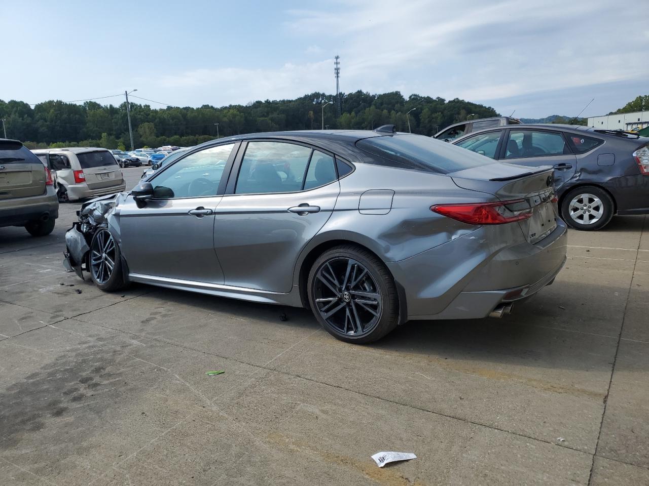 2025 TOYOTA CAMRY