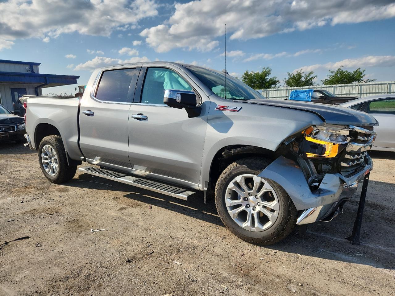 2025 CHEVROLET Silverado