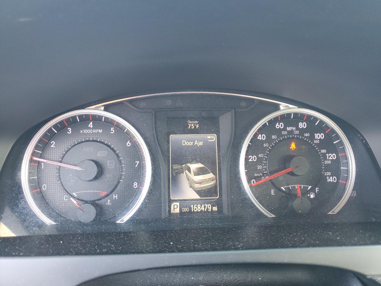 2016 TOYOTA CAMRY