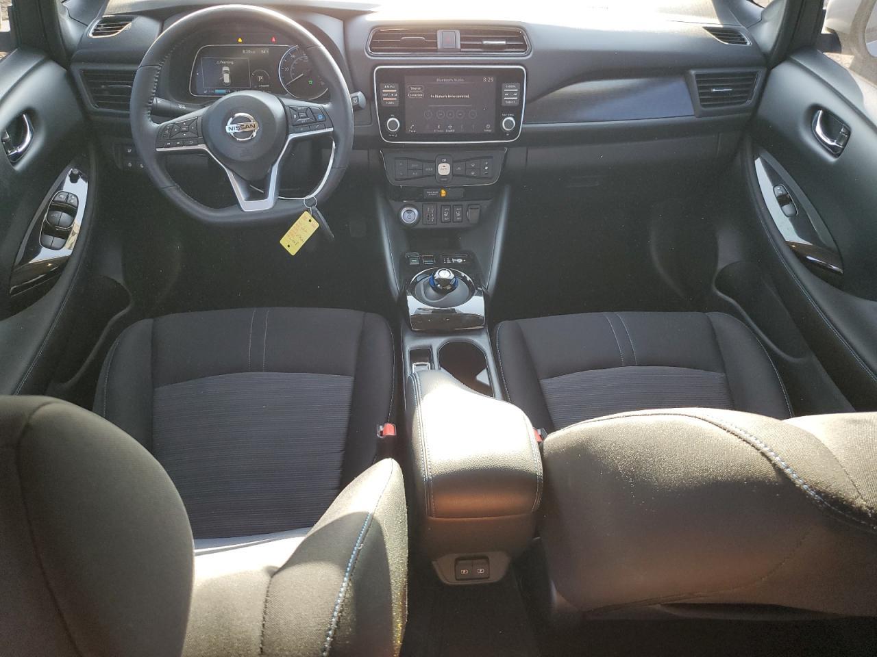 2022 NISSAN LEAF