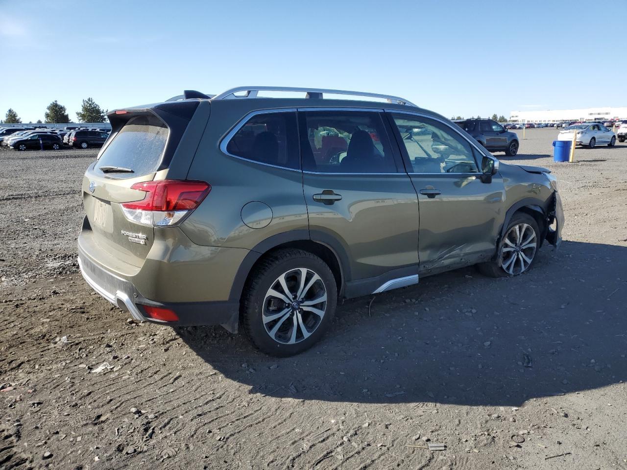 2024 SUBARU FORESTER