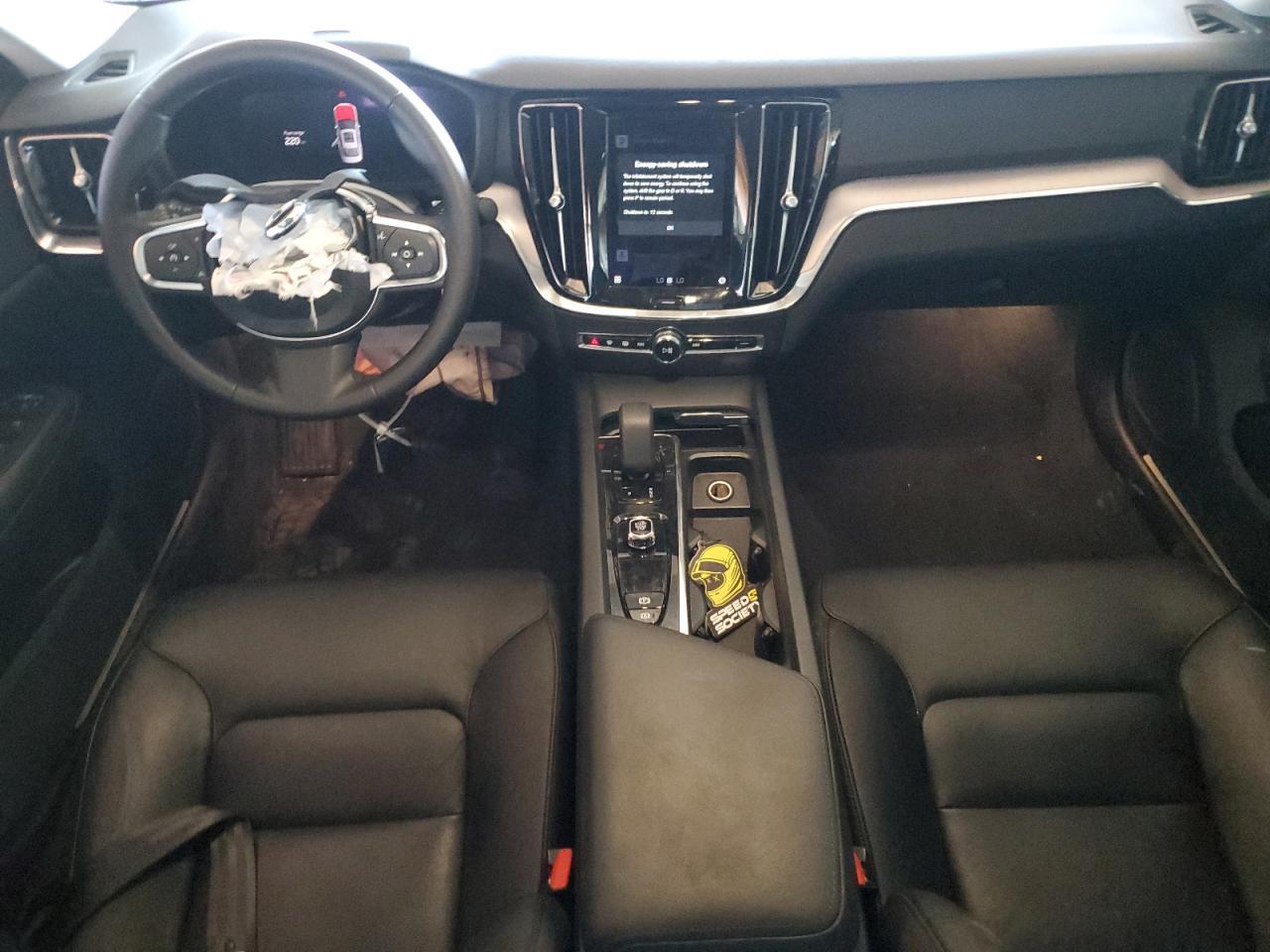 2024 VOLVO S60
