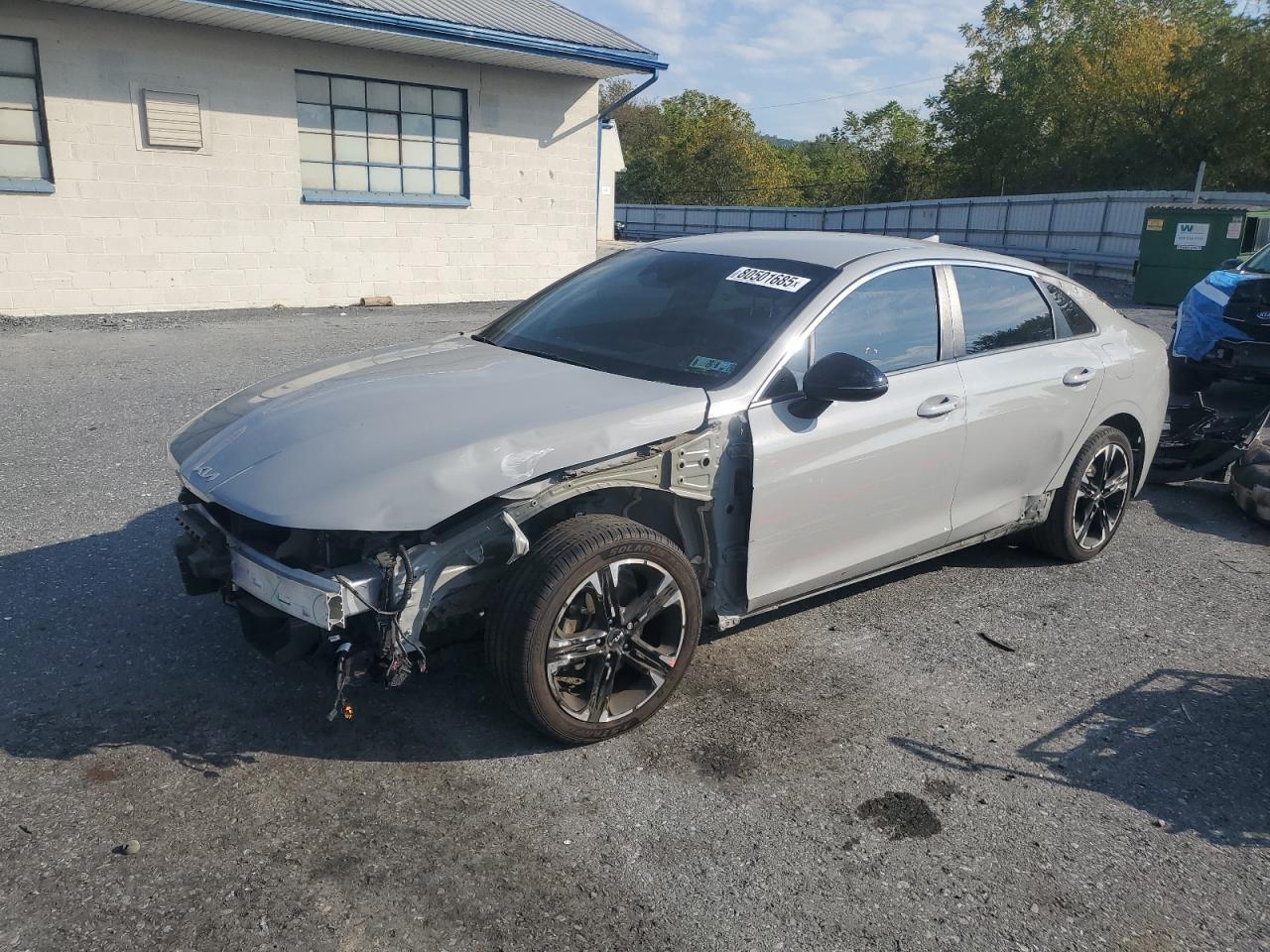 2022 KIA K5