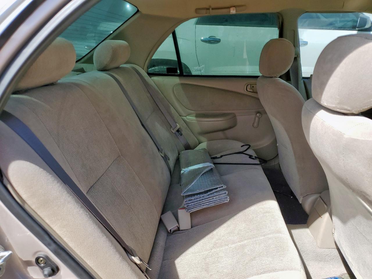 2002 TOYOTA COROLLA