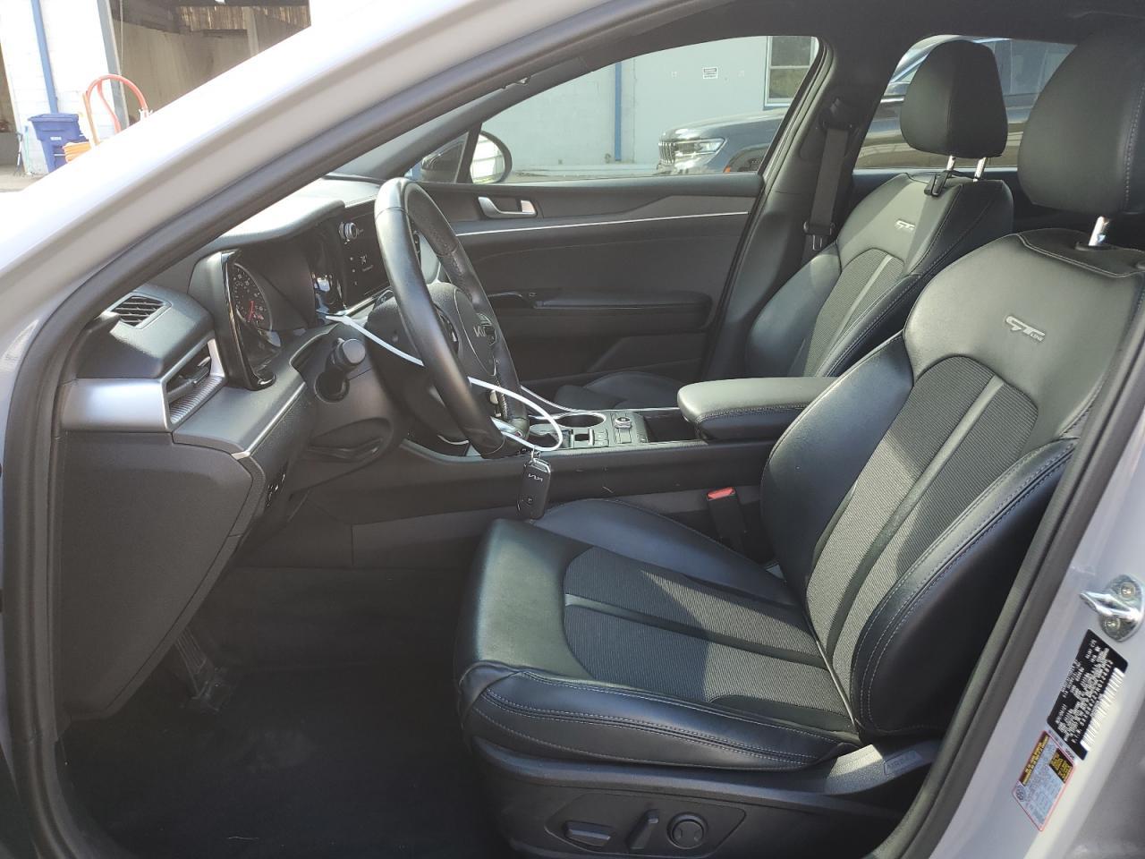 2022 KIA K5