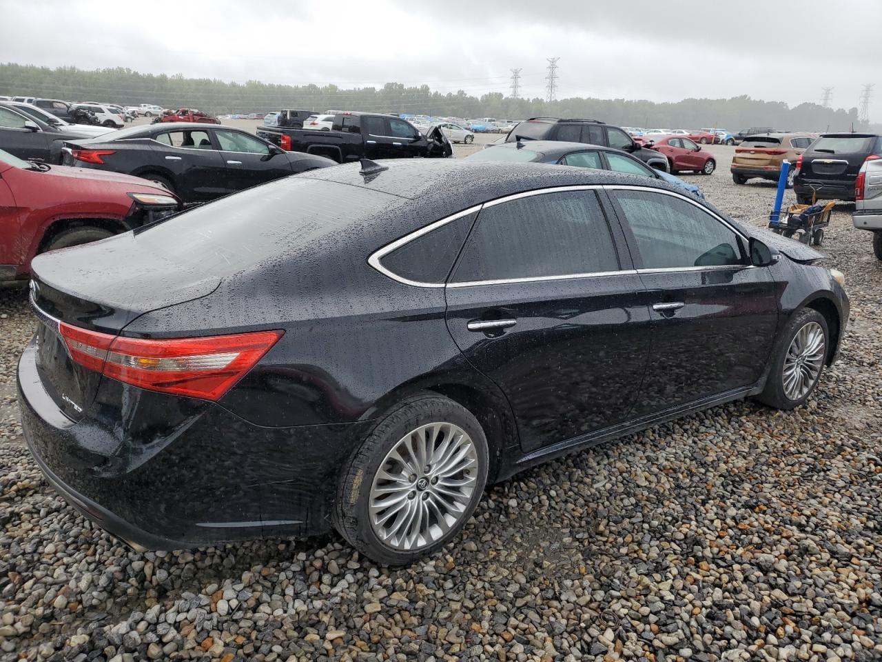 2017 TOYOTA Avalon